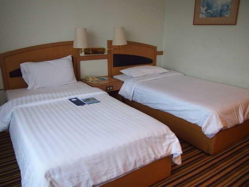Chon Inter Hotel Τσον Μπουρί Εξωτερικό φωτογραφία